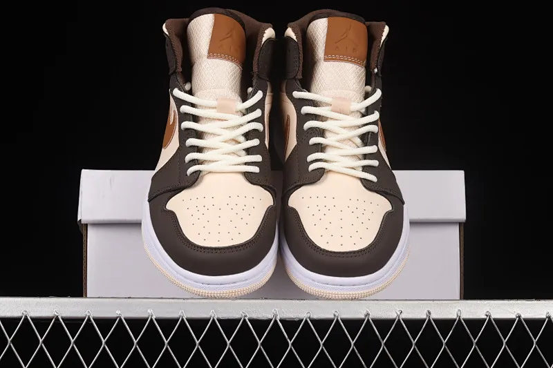 All categories Air Jordan Jordan series basketball shoes Air Jordan 1 Mid Z version Air Jordan 1 Mid AJ1 Joe 1 meter brown mid-top retro basketball shoes DO6699-200